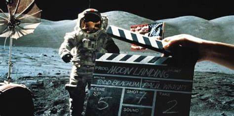 Capricorn One - A Space Odyssey Hiding Shocking Conspiracy Theories!